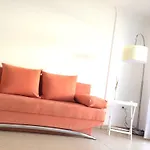 Hola 1-30 *
